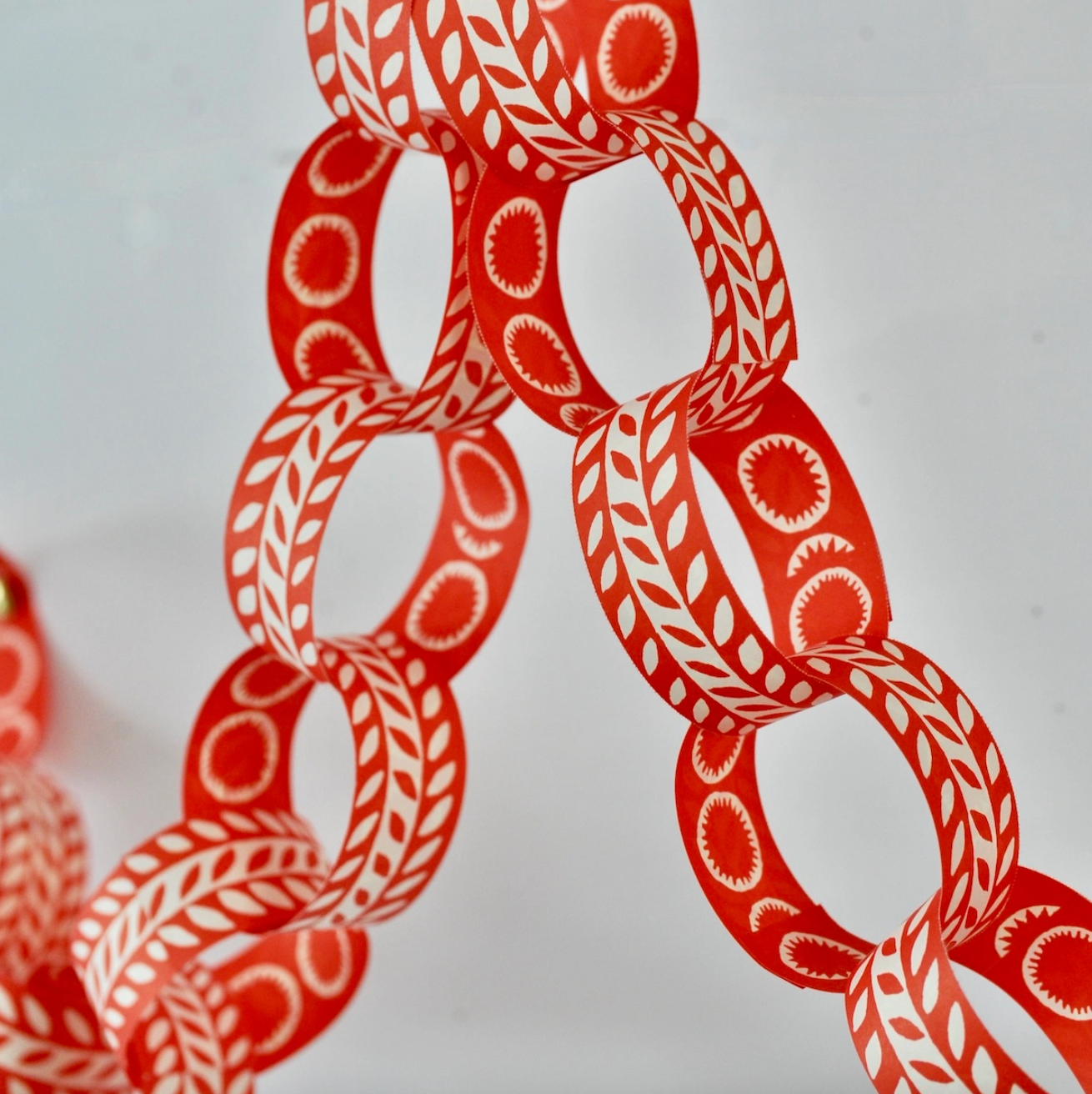 Paperchain | Red and White