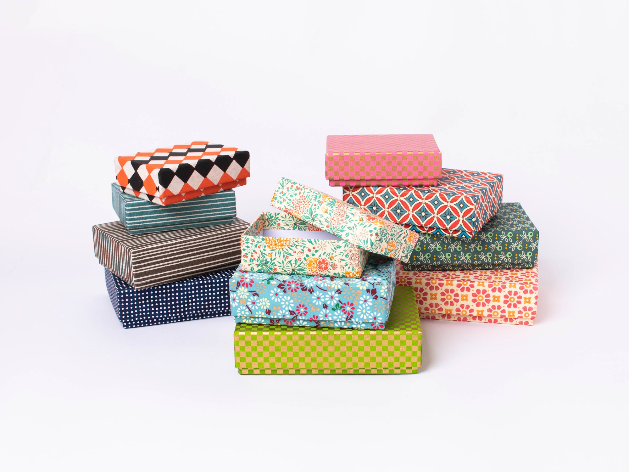 Carta Varese Boxes | No.254 Blue Red Flowers